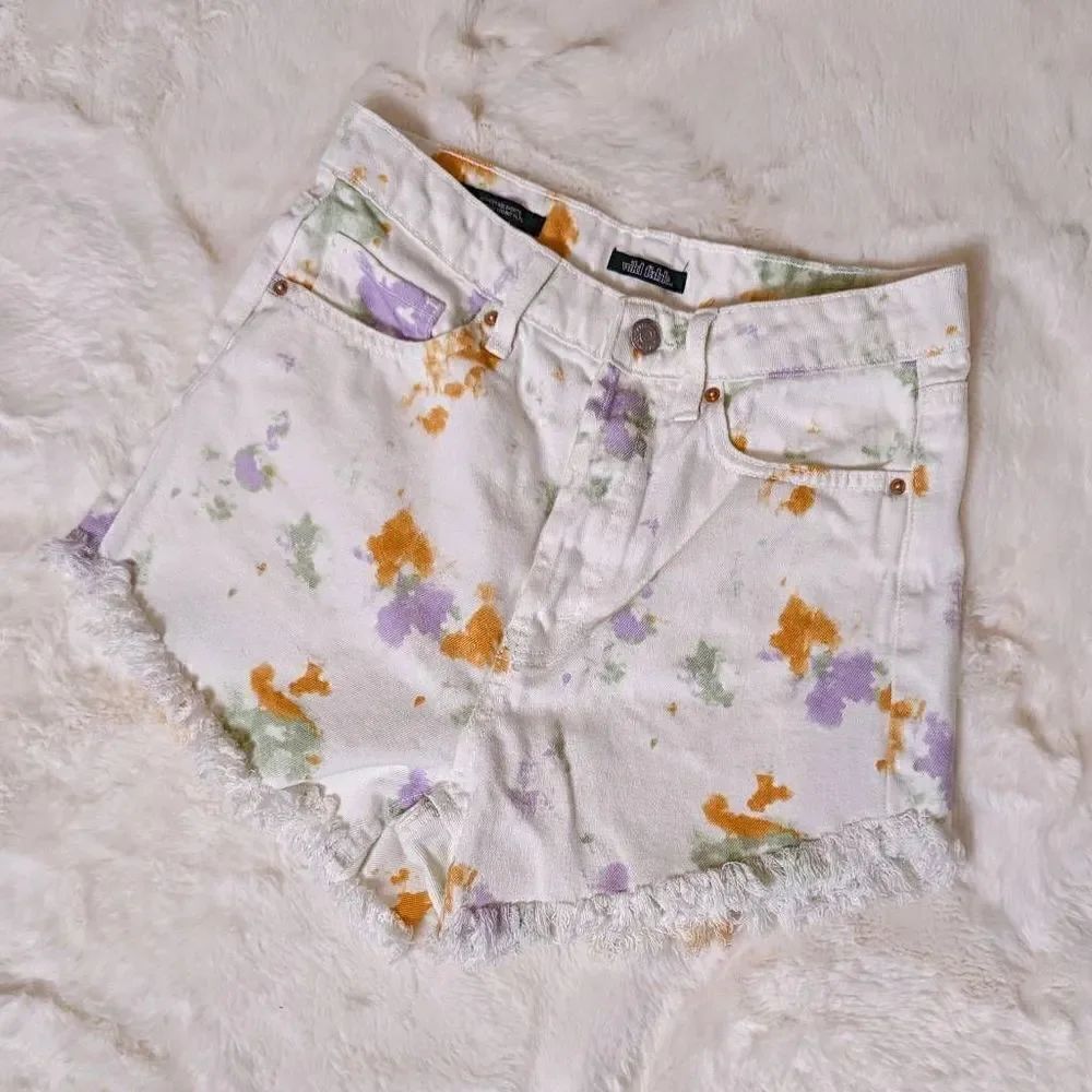 Wild Fable Women's Cut-Off Button Fly Shorts Frayed Highest Rise Shorts Size 2